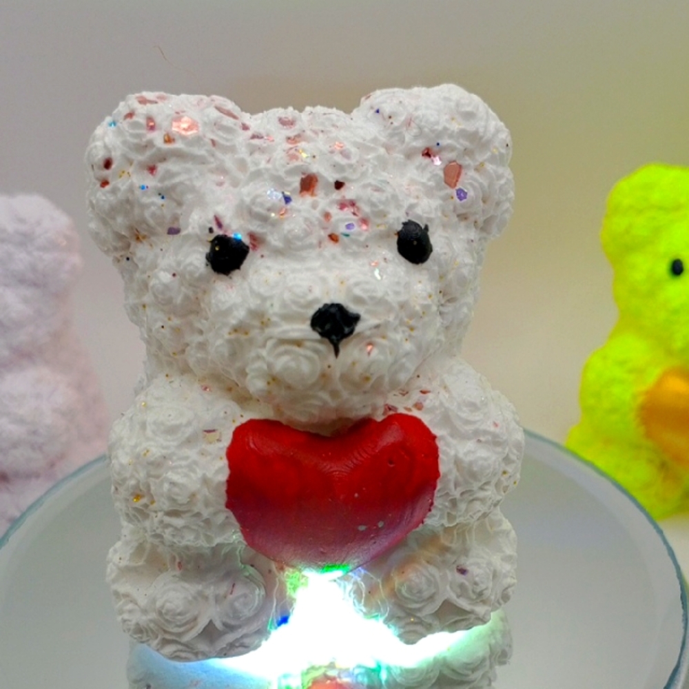 NEW Hand Made 💕 White and Red Bear Sculpture